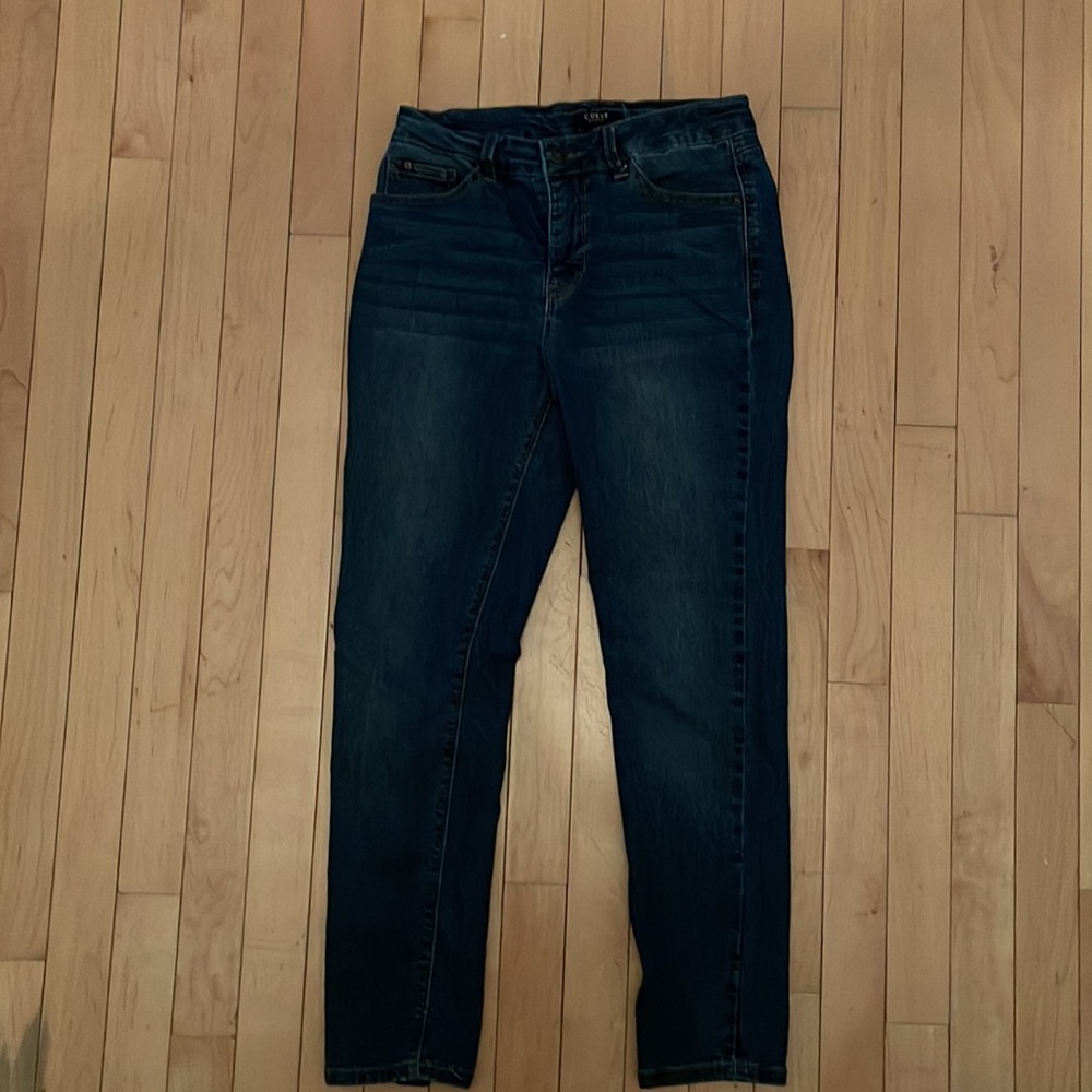Curve appeal blue denim jeans size 4 women’s.